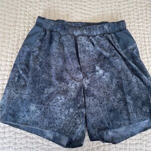 Lululemon Athletica Gray 5” Pace Breaker Lined Athletic Shorts M